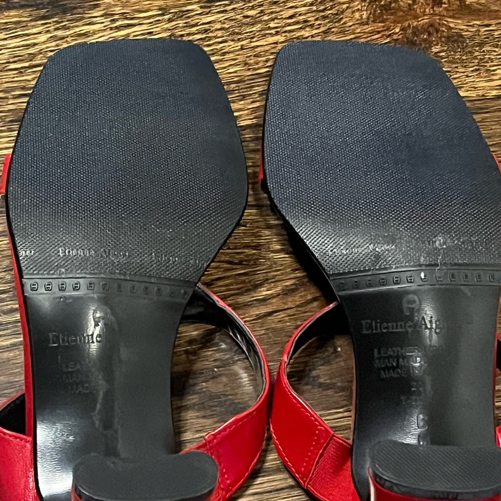 cute Red SZ 6 Etienne Aigner (never worn) - Picture 3 of 10